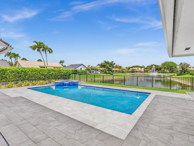 4-bedroom home for sale in Boca Raton - 7149 Montrico Drive - MondialRealty