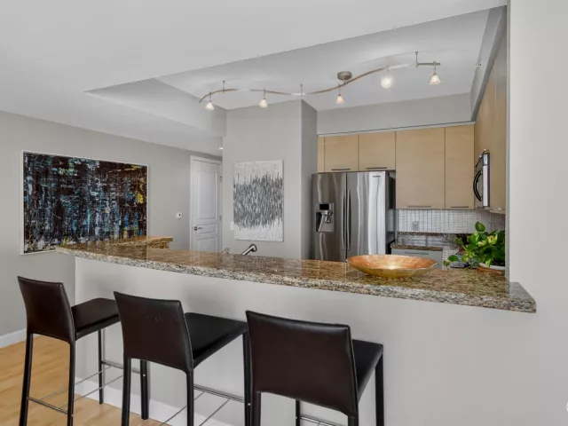 2-bedroom condo for sale in Fort Lauderdale - 350 SE 2nd Street 1030 - MondialRealty