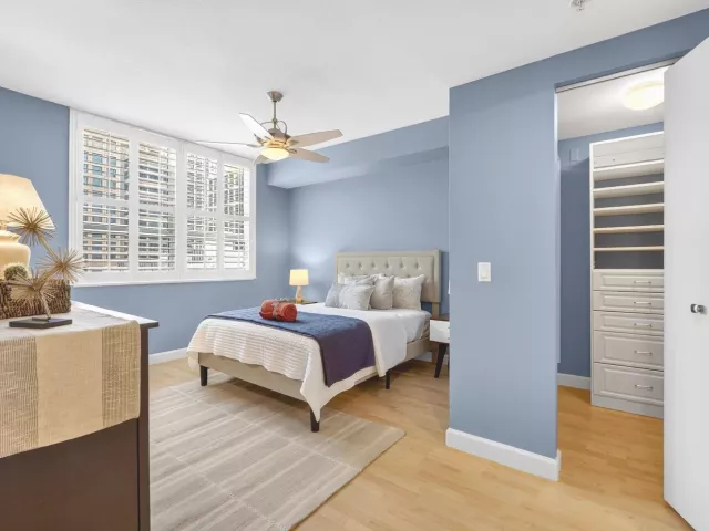 2-bedroom condo for sale in Fort Lauderdale - 350 SE 2nd Street 1030 - MondialRealty