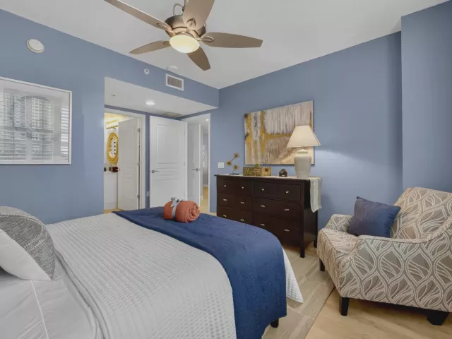 2-bedroom condo for sale in Fort Lauderdale - 350 SE 2nd Street 1030 - MondialRealty