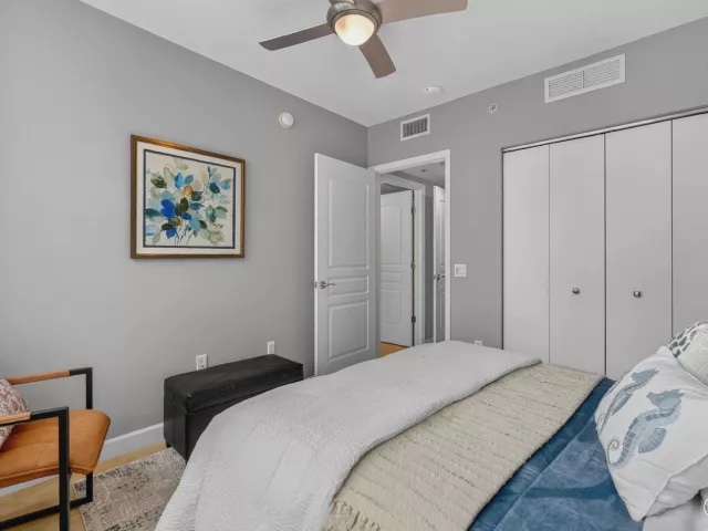 2-bedroom condo for sale in Fort Lauderdale - 350 SE 2nd Street 1030 - MondialRealty