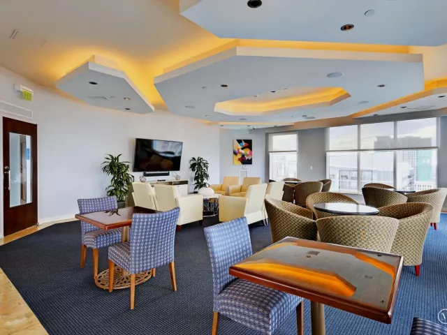2-bedroom condo for sale in Fort Lauderdale - 350 SE 2nd Street 1030 - MondialRealty