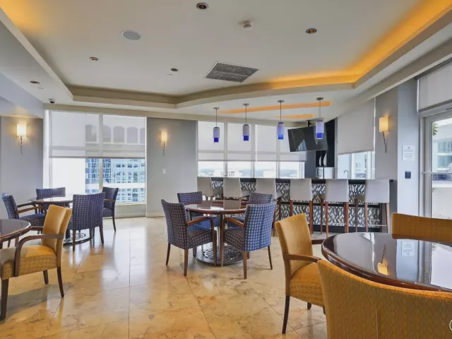 2-bedroom condo for sale in Fort Lauderdale - 350 SE 2nd Street 1030 - MondialRealty