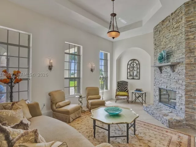 5-bedroom home for sale in Homestead - 31310 SW 215th Ave - MondialRealty