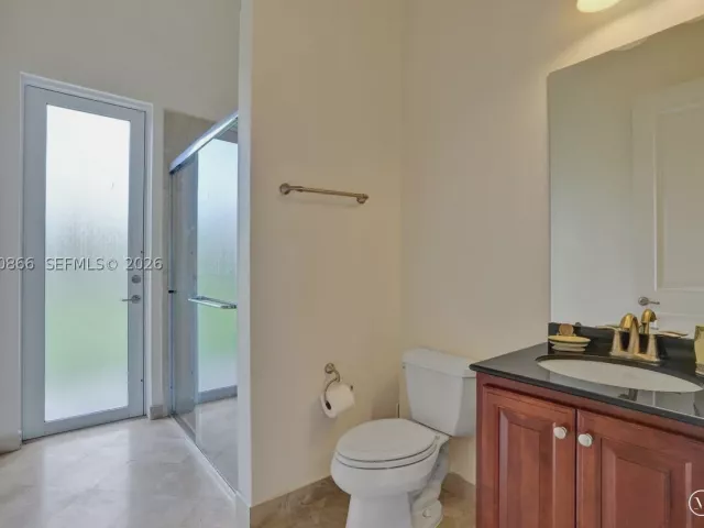 5-bedroom home for sale in Homestead - 31310 SW 215th Ave - MondialRealty