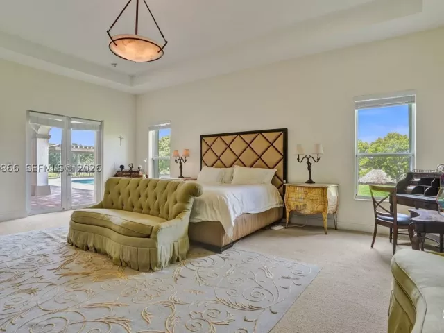 5-bedroom home for sale in Homestead - 31310 SW 215th Ave - MondialRealty