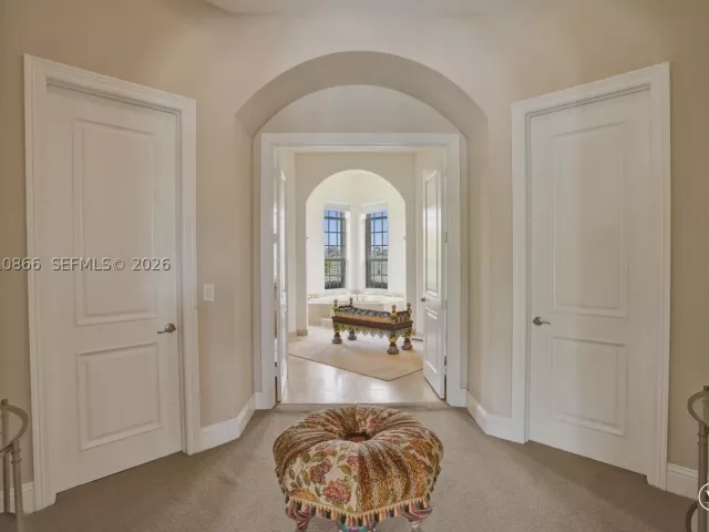 5-bedroom home for sale in Homestead - 31310 SW 215th Ave - MondialRealty