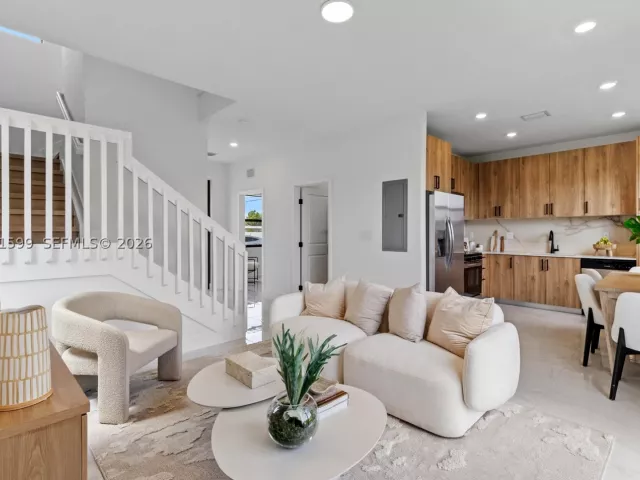 3-bedroom home for sale in Homestead - 13365 SW 265th Terr - MondialRealty