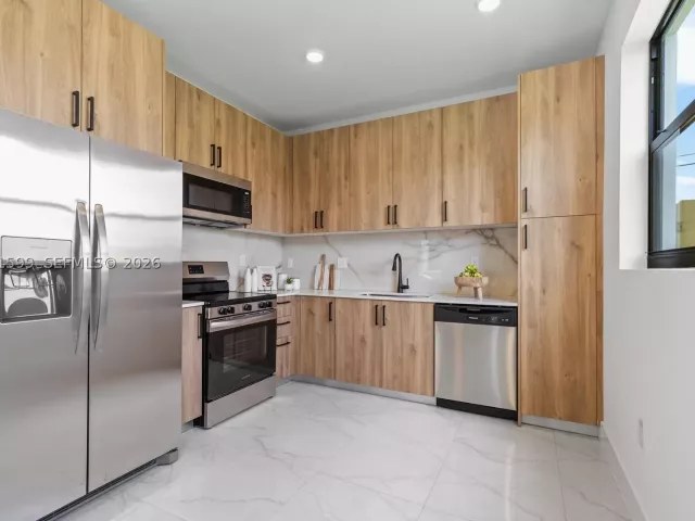 3-bedroom home for sale in Homestead - 13365 SW 265th Terr - MondialRealty
