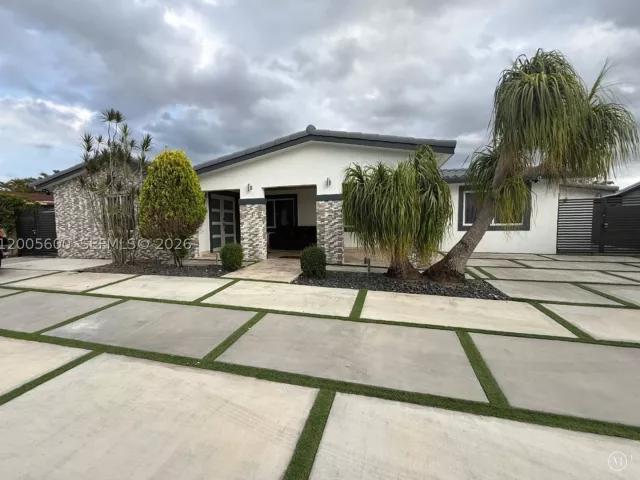 4-bedroom home for rent in Miami - 13412 SW 68th Ter 0 - MondialRealty