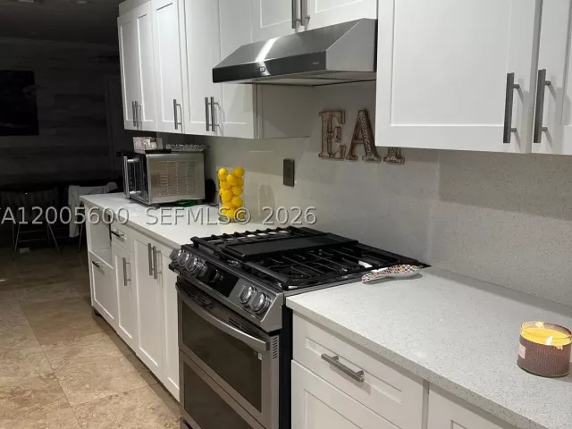 4-bedroom home for rent in Miami - 13412 SW 68th Ter 0 - MondialRealty