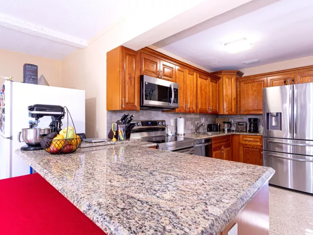 4-bedroom home for sale in West Palm Beach - 429 Summa Street - MondialRealty