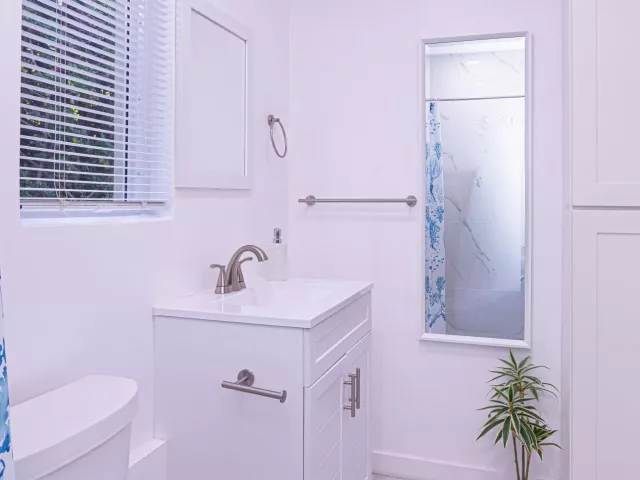 4-bedroom home for sale in West Palm Beach - 429 Summa Street - MondialRealty