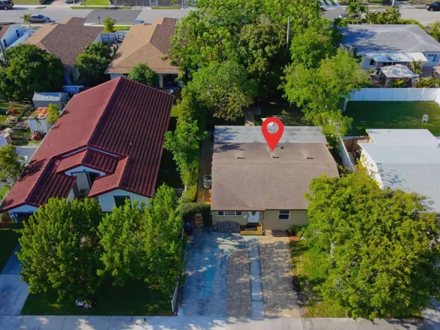 4-bedroom home for sale in West Palm Beach - 429 Summa Street - MondialRealty