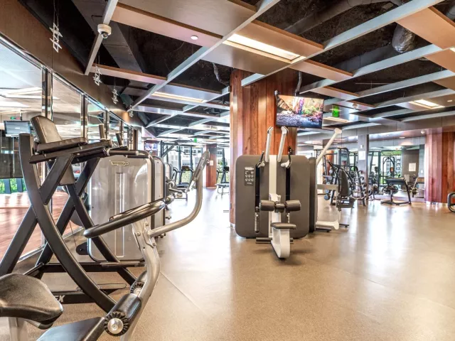 1-bedroom condo for rent in Fort Lauderdale - 333 Las Olas Way 404 - MondialRealty