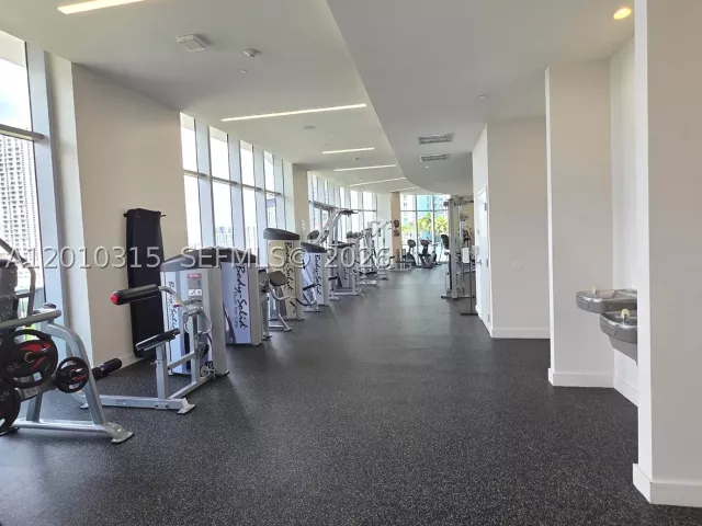 2-bedroom condo for sale in Miami - 488 NE 18th St 301 - MondialRealty