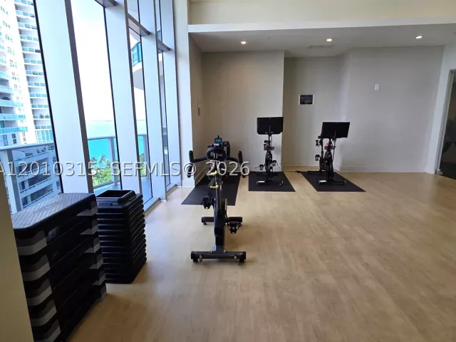 2-bedroom condo for sale in Miami - 488 NE 18th St 301 - MondialRealty