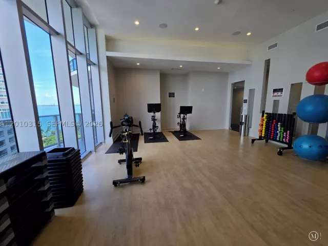 2-bedroom condo for sale in Miami - 488 NE 18th St 301 - MondialRealty