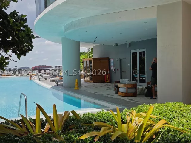 2-bedroom condo for sale in Miami - 488 NE 18th St 301 - MondialRealty