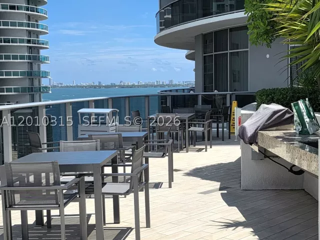 2-bedroom condo for sale in Miami - 488 NE 18th St 301 - MondialRealty