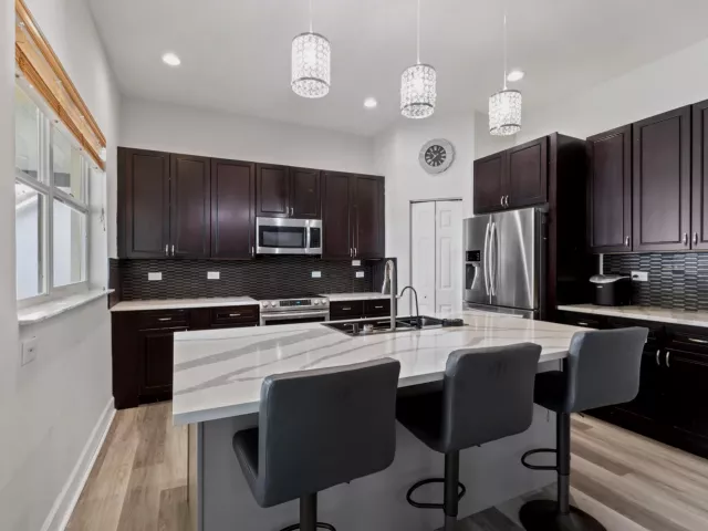 5-bedroom home for rent in West Palm Beach - 3221 El Camino - MondialRealty