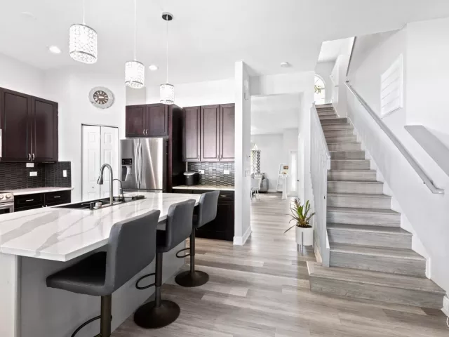 5-bedroom home for rent in West Palm Beach - 3221 El Camino - MondialRealty