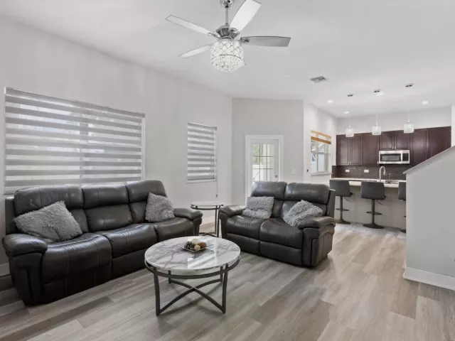 5-bedroom home for rent in West Palm Beach - 3221 El Camino - MondialRealty