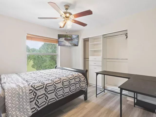 5-bedroom home for rent in West Palm Beach - 3221 El Camino - MondialRealty