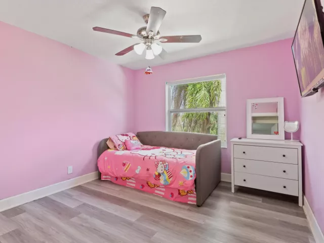 5-bedroom home for rent in West Palm Beach - 3221 El Camino - MondialRealty