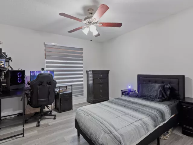 5-bedroom home for rent in West Palm Beach - 3221 El Camino - MondialRealty
