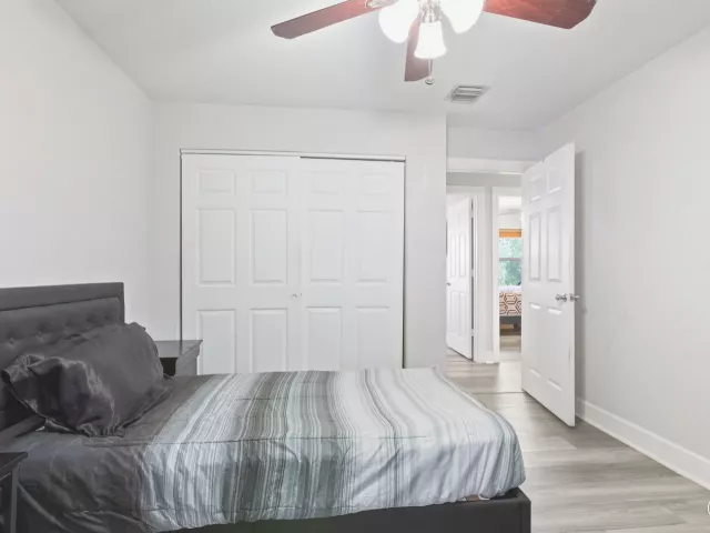 5-bedroom home for rent in West Palm Beach - 3221 El Camino - MondialRealty