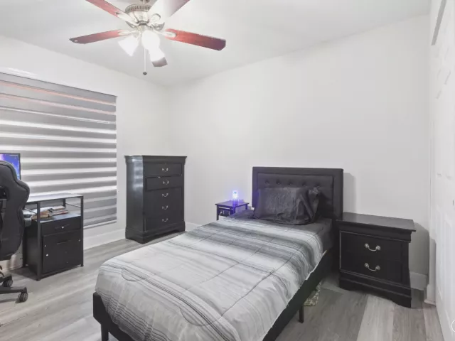 5-bedroom home for rent in West Palm Beach - 3221 El Camino - MondialRealty