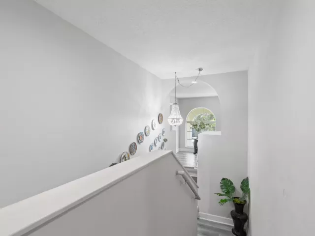 5-bedroom home for rent in West Palm Beach - 3221 El Camino - MondialRealty