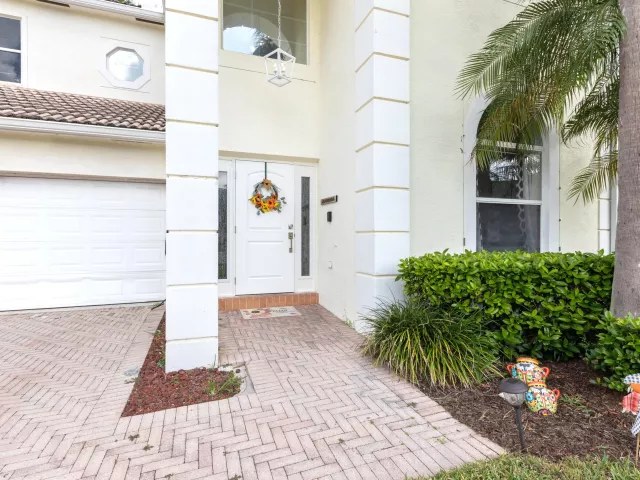 5-bedroom home for rent in West Palm Beach - 3221 El Camino - MondialRealty