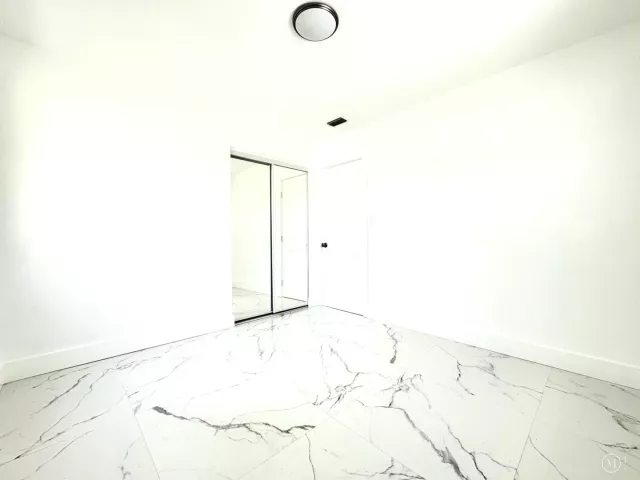4-bedroom home for sale in West Palm Beach - 6507 Alexander Road - MondialRealty