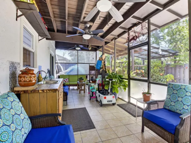 3-bedroom home for sale in Boca Raton - 22859 N Sandalfoot Boulevard - MondialRealty