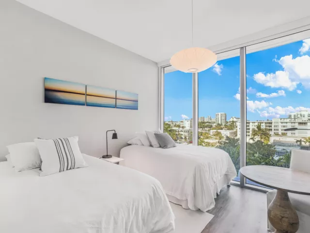 3-bedroom condo for rent in Fort Lauderdale - 701 N Fort Lauderdale Beach Boulevard 406 - MondialRealty