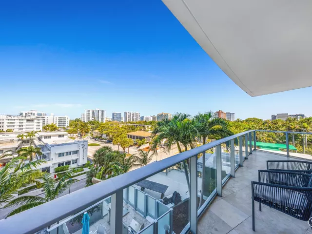 3-bedroom condo for rent in Fort Lauderdale - 701 N Fort Lauderdale Beach Boulevard 406 - MondialRealty