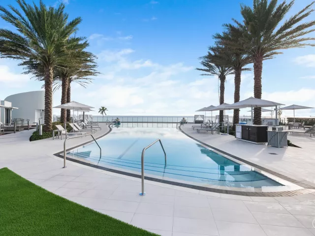 3-bedroom condo for rent in Fort Lauderdale - 701 N Fort Lauderdale Beach Boulevard 406 - MondialRealty