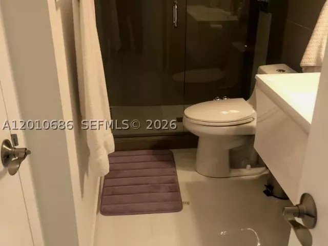 2-bedroom condo for rent in Hallandale Beach - 2030 S Ocean Dr 1706 - MondialRealty