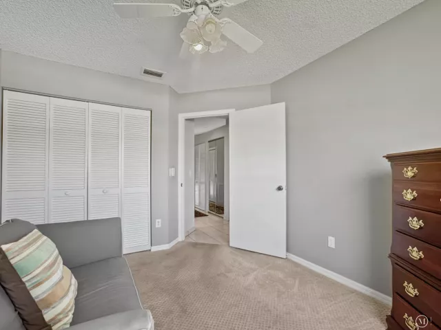 3-bedroom home for sale in Deerfield Beach - 180 NW 47th Avenue - MondialRealty