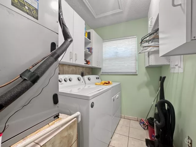 3-bedroom home for sale in Deerfield Beach - 180 NW 47th Avenue - MondialRealty