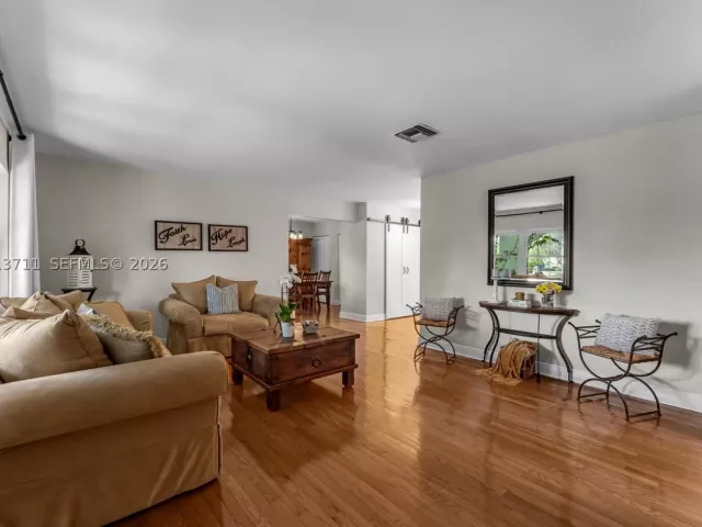 3-bedroom home for sale in Miami - 6651 SW 148th Court - MondialRealty