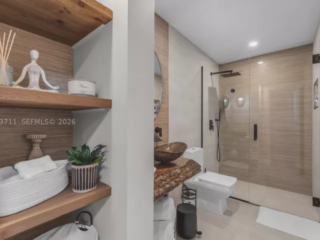 3-bedroom home for sale in Miami - 6651 SW 148th Court - MondialRealty