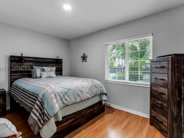 3-bedroom home for sale in Miami - 6651 SW 148th Court - MondialRealty