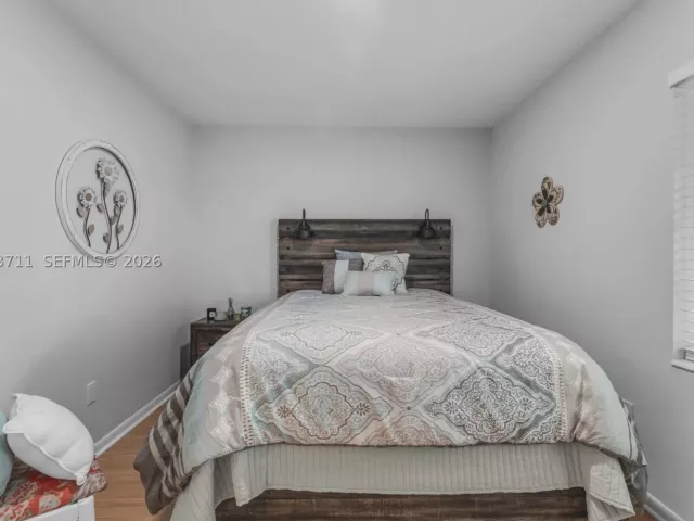 3-bedroom home for sale in Miami - 6651 SW 148th Court - MondialRealty