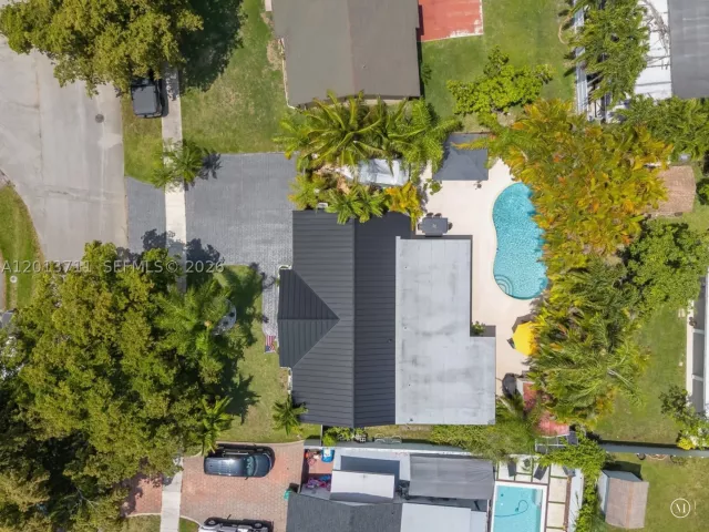 3-bedroom home for sale in Miami - 6651 SW 148th Court - MondialRealty