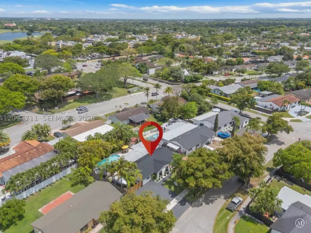 3-bedroom home for sale in Miami - 6651 SW 148th Court - MondialRealty