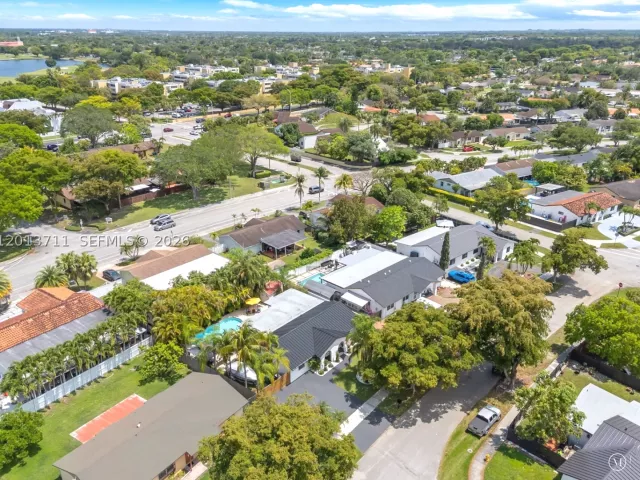 3-bedroom home for sale in Miami - 6651 SW 148th Court - MondialRealty