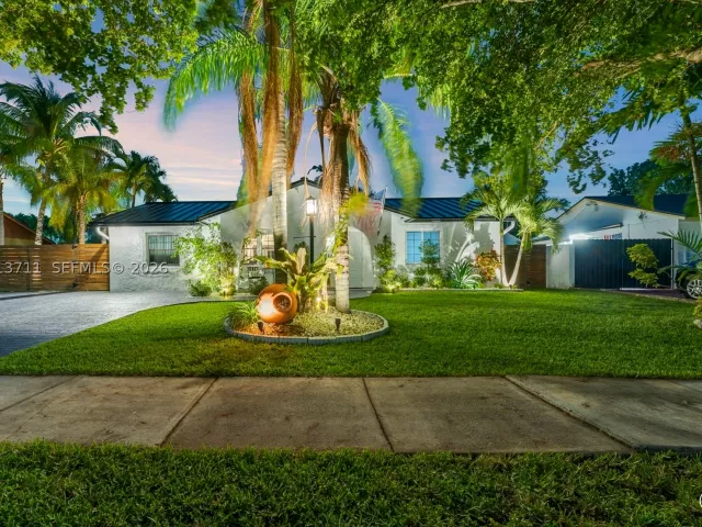 3-bedroom home for sale in Miami - 6651 SW 148th Court - MondialRealty